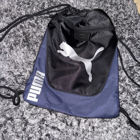 Puma Black and Navy Sports Sack - Picture 1 of 2